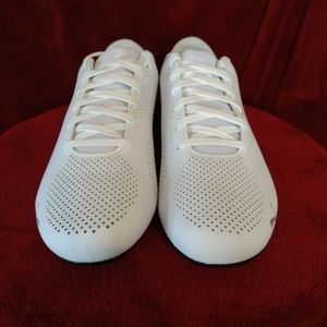 Men's size 9.5 Puma Drift Cat Ultra Reflective. New with box